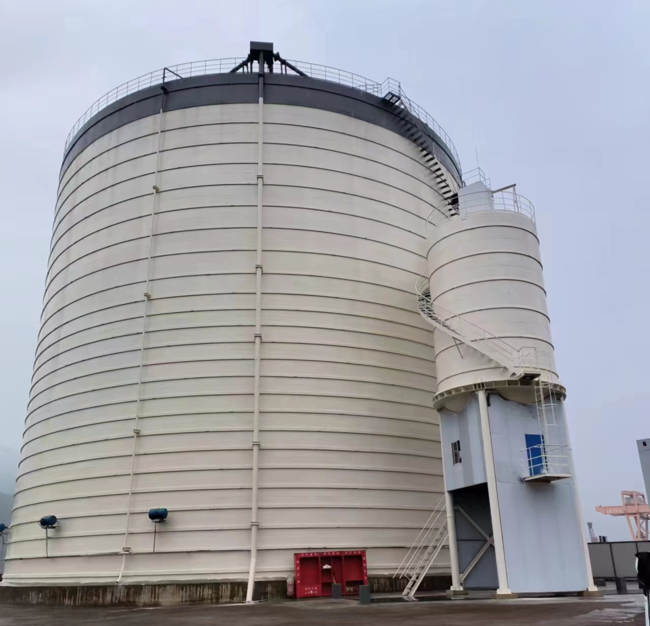 吉木萨尔10万吨水泥钢板库